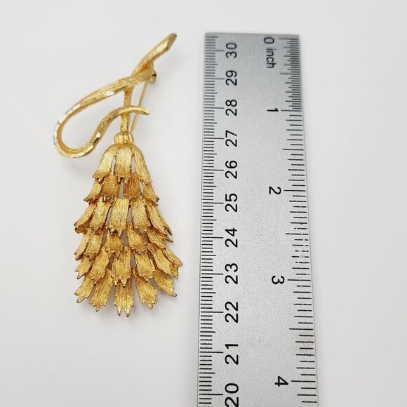 BSK Vintage Thistle Floral Wheat Pinecone Gold Tone Textured Brooch - Picture 5 of 6
